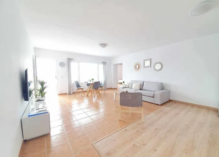 ** Costa Mathilda ** * Los Pocillos